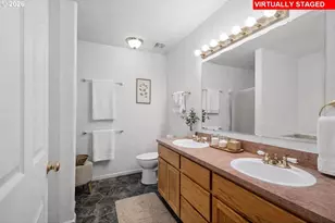 3125 V St St, Springfield, OR 97477 - Photo 8