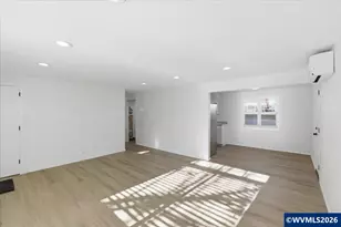 635 Missouri Ave S, Salem, OR 97302 - Photo 8