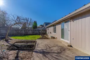 1860 Plateau Dr NE, Salem, OR 97305 - Photo 36