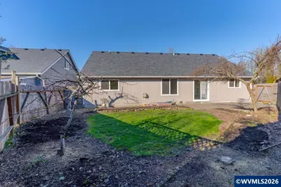 1860 Plateau Dr NE, Salem, OR 97305 - Photo 38