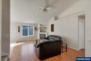 1860 Plateau Dr NE, Salem, OR 97305 - Photo 10