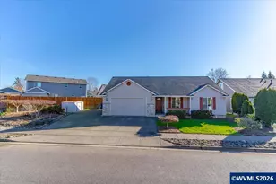 1860 Plateau Dr NE, Salem, OR 97305 - Photo 2