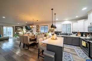 459 NE Cedar St, Sublimity, OR 97385 - Photo 10