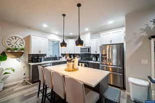 459 NE Cedar St, Sublimity, OR 97385 - Photo 8