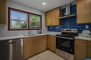 2955 Wedgewood Ct NE, Salem, OR 97301 - Photo 16