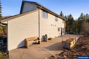 125 Melgard Ct, Detroit, OR 97342 - Photo 6