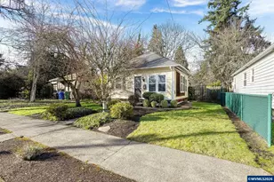 1065 22nd St NE, Salem, OR 97301 - Photo 2