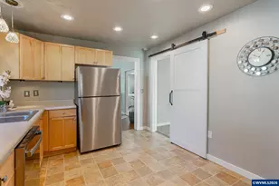 1065 22nd St NE, Salem, OR 97301 - Photo 16