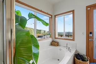 6455 NW Sisters Pl, Corvallis, OR 97330 - Photo 22