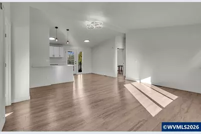 1477 June Wy, Woodburn, OR 97071 - Photo 8