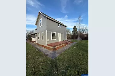 842 E St, Independence, OR 97351 - Photo 2