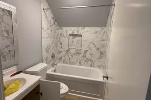 842 E St, Independence, OR 97351 - Photo 6