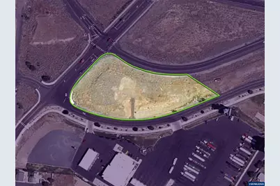 301 S Wanapum Dr, Moses Lake, WA 98837 - Photo 1