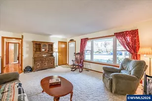 31867 Lawrence St, Lebanon, OR 97355 - Photo 6