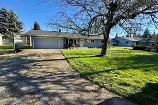 31867 Lawrence St, Lebanon, OR 97355 - Photo 2