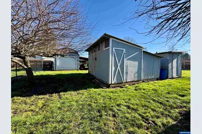 31867 Lawrence St, Lebanon, OR 97355 - Photo 34