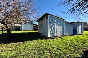 31867 Lawrence St, Lebanon, OR 97355 - Photo 34