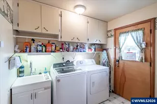 31867 Lawrence St, Lebanon, OR 97355 - Photo 22