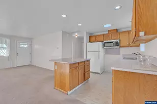 1379 Sallal Rd, Woodburn, OR 97071 - Photo 12