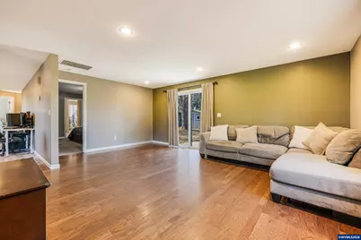 259 N Center St St, Sublimity, OR 97385 - Photo 8