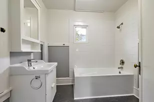 308 A St, Silverton, OR 97381 - Photo 18