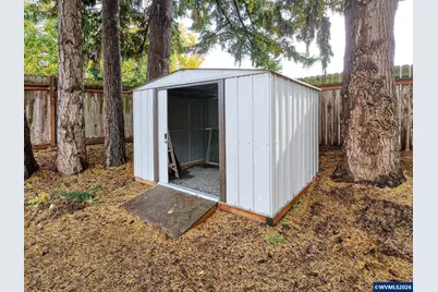 308 A St, Silverton, OR 97381 - Photo 32