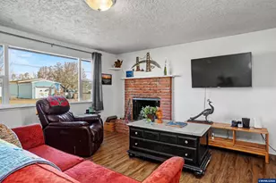 1240 Hood St SE, Albany, OR 97322 - Photo 6