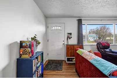 1240 Hood St SE, Albany, OR 97322 - Photo 4