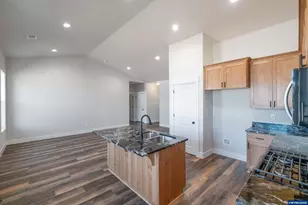 4445 Knotty Pne Ct, Sweet Home, OR 97386 - Photo 16