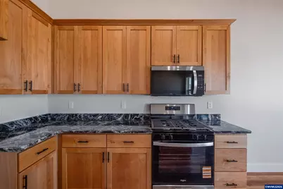4445 Knotty Pine Ct, Sweet Home, OR 97386 - Photo 12