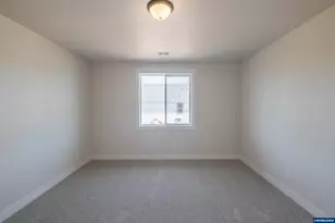 4445 Knotty Pne Ct, Sweet Home, OR 97386 - Photo 22