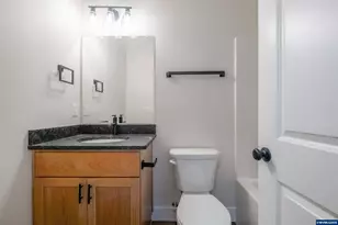 4445 Knotty Pne Ct, Sweet Home, OR 97386 - Photo 32