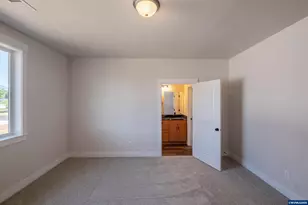 4445 Knotty Pne Ct, Sweet Home, OR 97386 - Photo 24