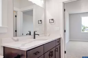 4455 Knotty Pne Ct, Sweet Home, OR 97386 - Photo 34