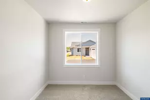 4455 Knotty Pne Ct, Sweet Home, OR 97386 - Photo 10