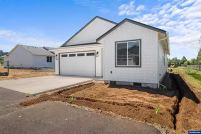 4455 Knotty Pine Ct, Sweet Home, OR 97386 - Photo 2