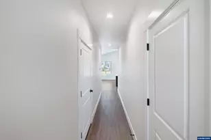 4455 Knotty Pne Ct, Sweet Home, OR 97386 - Photo 18