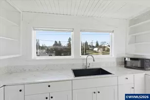 109 E Isabella St, Lebanon, OR 97355 - Photo 10