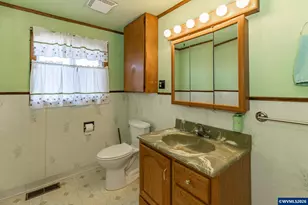 395 Berry St, Lebanon, OR 97355 - Photo 20