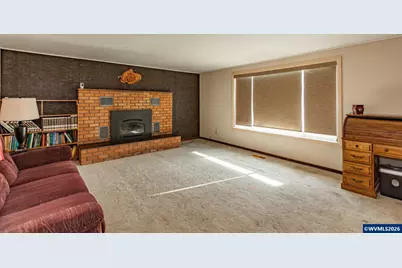 395 Berry St, Lebanon, OR 97355 - Photo 4