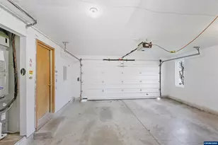 1062 33rd Ave SW, Albany, OR 97321 - Photo 32