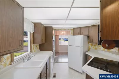 1307 S Water St, Silverton, OR 97381 - Photo 26