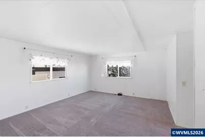 1307 S Water St, Silverton, OR 97381 - Photo 6