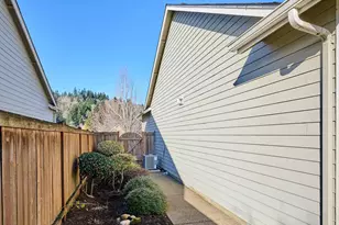 918 Pioneer Dr, Silverton, OR 97381 - Photo 36