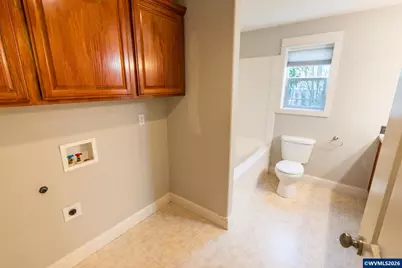 1551 Tierra Dr NE, Salem, OR 97301 - Photo 10