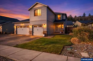 1473 Meadow Ave, Silverton, OR 97381 - Photo 1