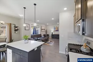 1473 Meadow Ave, Silverton, OR 97381 - Photo 6