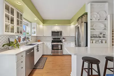 2055 Summer St SE, Salem, OR 97302 - Photo 14