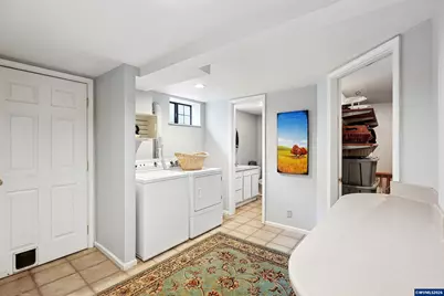 2055 Summer St SE, Salem, OR 97302 - Photo 32