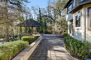 1755 NW Lewisburg Ave, Corvallis, OR 97330 - Photo 24